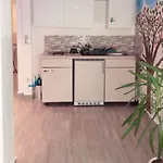 Zimmer Mit Eigenem Eingang Und Kueche